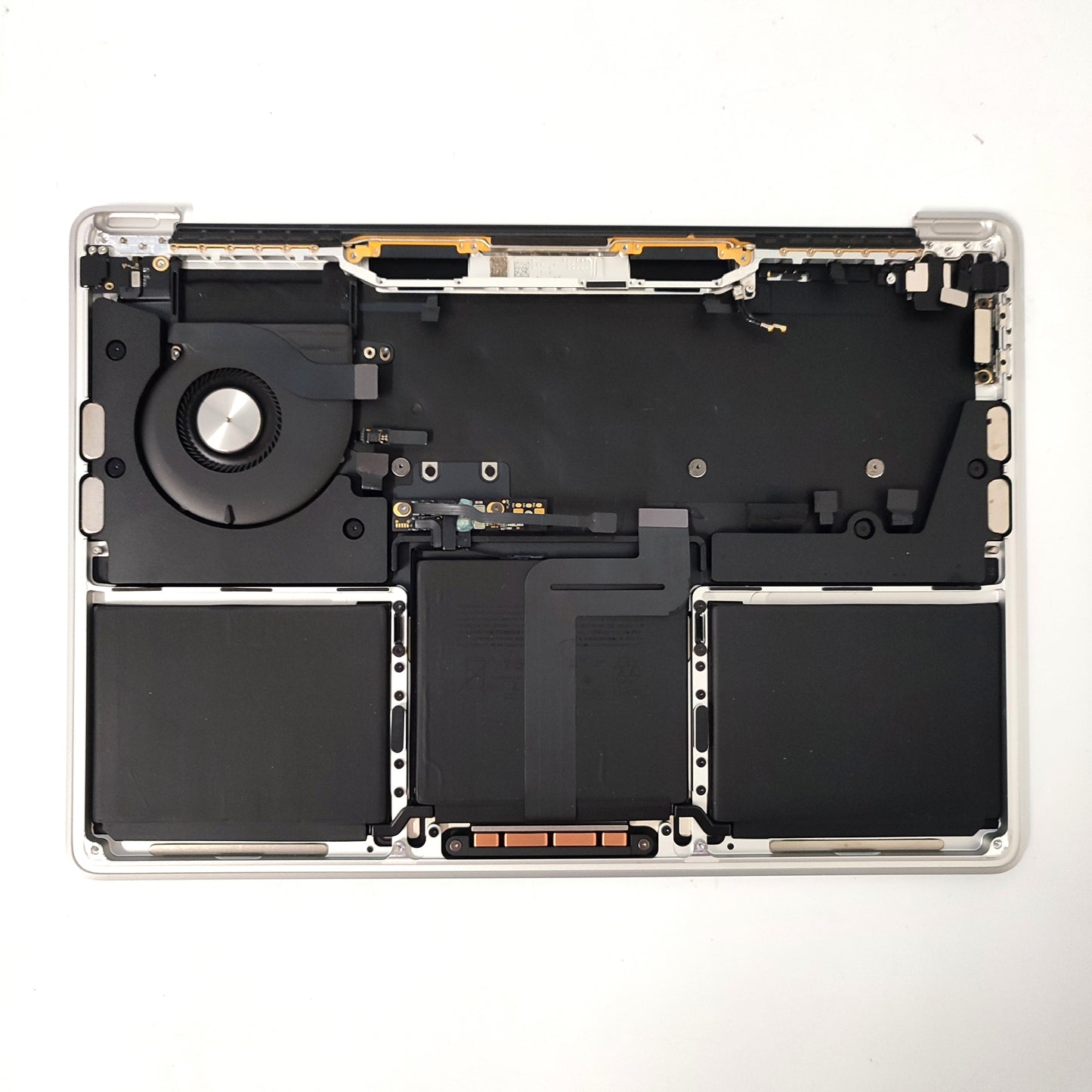 APPLE A2338 SILVER/PALMREST WITH BATTERY